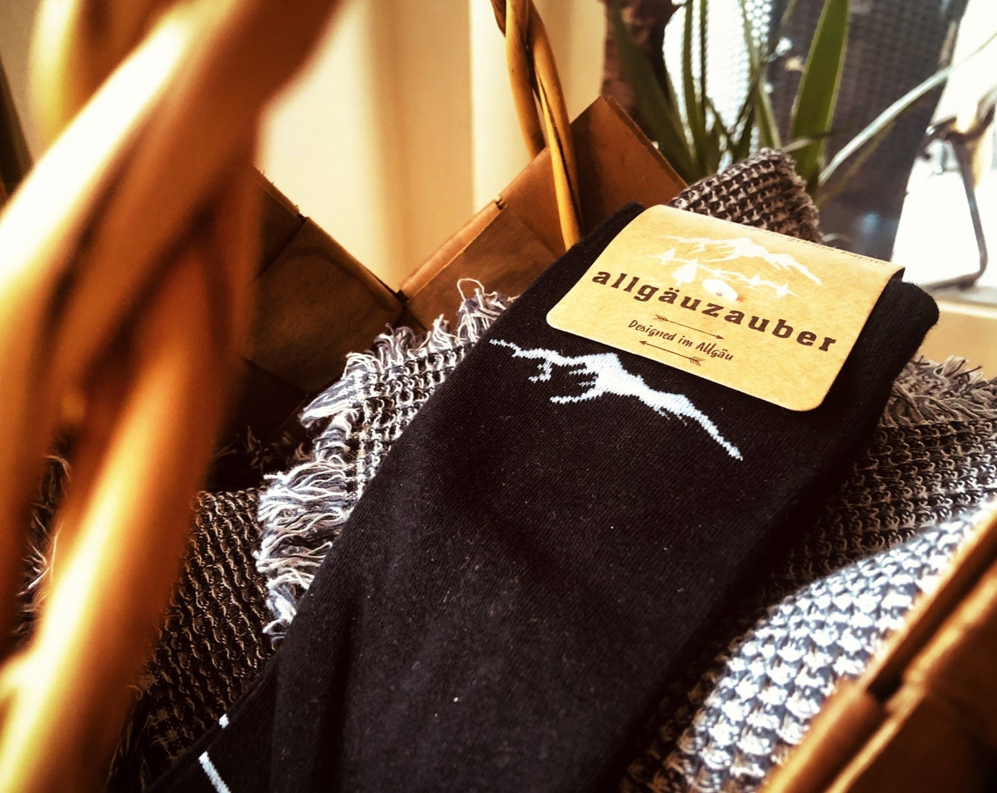 Berge im Herzen - Socken Herren schwarz